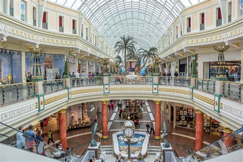 shops in trafford centre